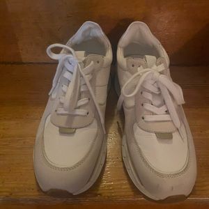 kickoff trainer sneakers in neutral colorblock leather